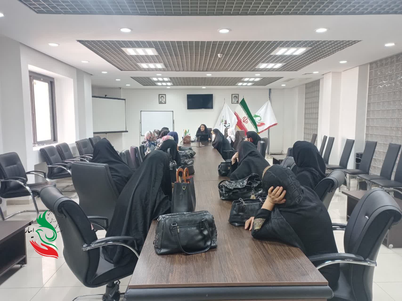 ایثار فارس میزبان کارگاه آموزشی نشاط و شادکامی همسران شاهد و ایثارگر