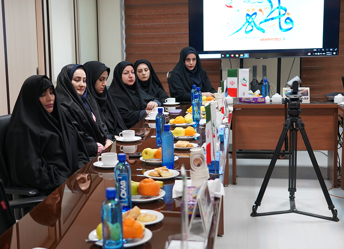 قدردانی از بانوان موسسه به مناسبت گرامیداشت روز زن