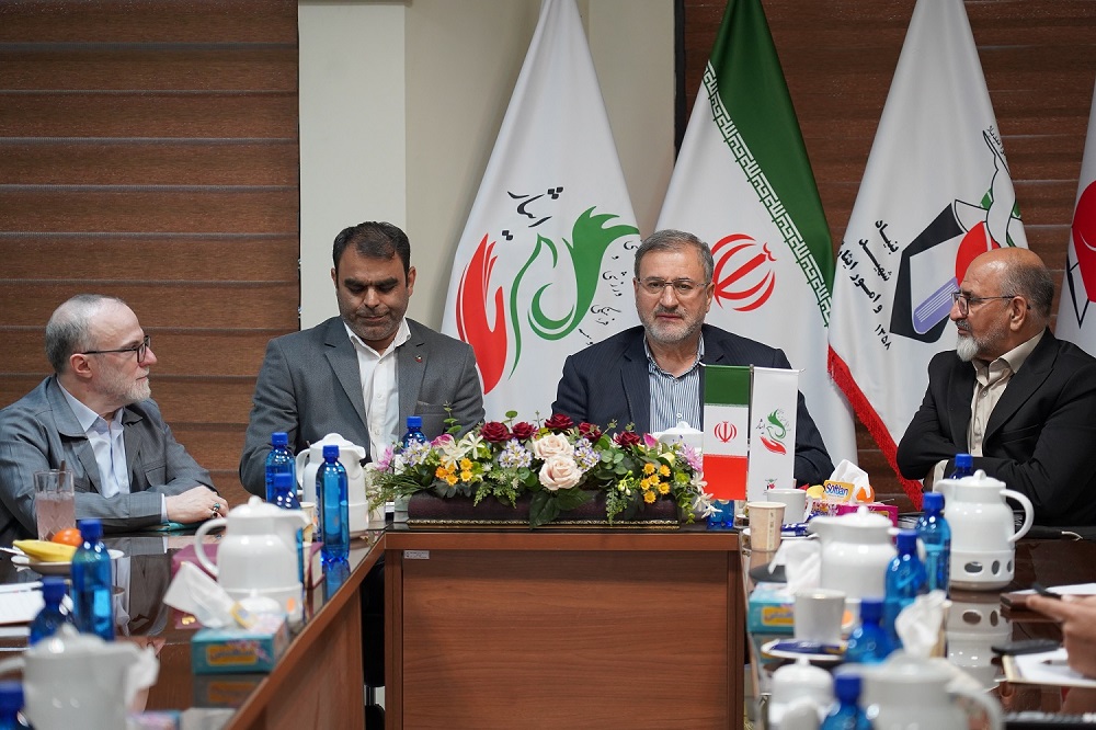 موسسه ایثار باید در خدمت عزیز ترین انسان های خدا باشد