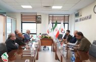 نشست جمعی از معاونان و مدیران بنیاد شهید و امور ایثارگران با اعضای هیات مدیره‌ی موسسه‌ی فرهنگی، ورزشی و توانبخشی ایثار