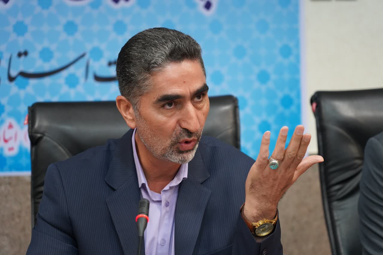 تأکید سرپرست و عضو هیئت مدیره بر عدالت‌محوری در پرداخت حقوق و مزایا کارکنان