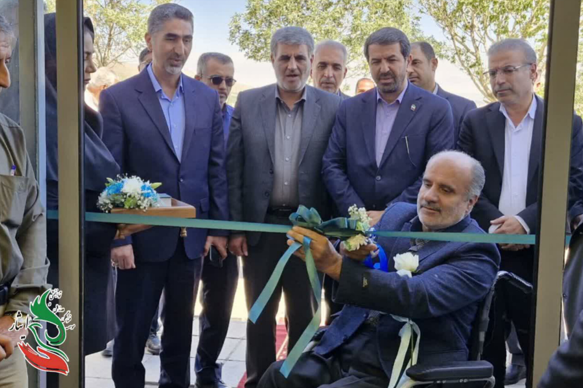 تاکید استاندار همدان و سرپرست موسسه‌ی فرهنگی، ورزشی و توانبخشی ایثار بر اهمیت جایگاه خدمات‌رسانی به جامعه‌ی ایثارگری در آیین بهره‌برداری از درمانگاه نیکان‌شهر